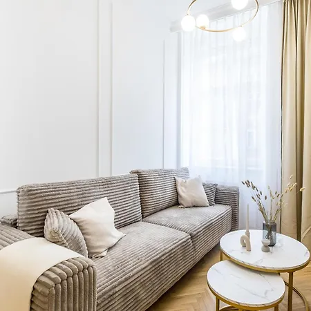 Dluga 24 Apartment